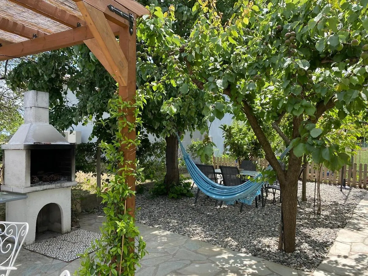 Stay At Nikiti - Apartment 2