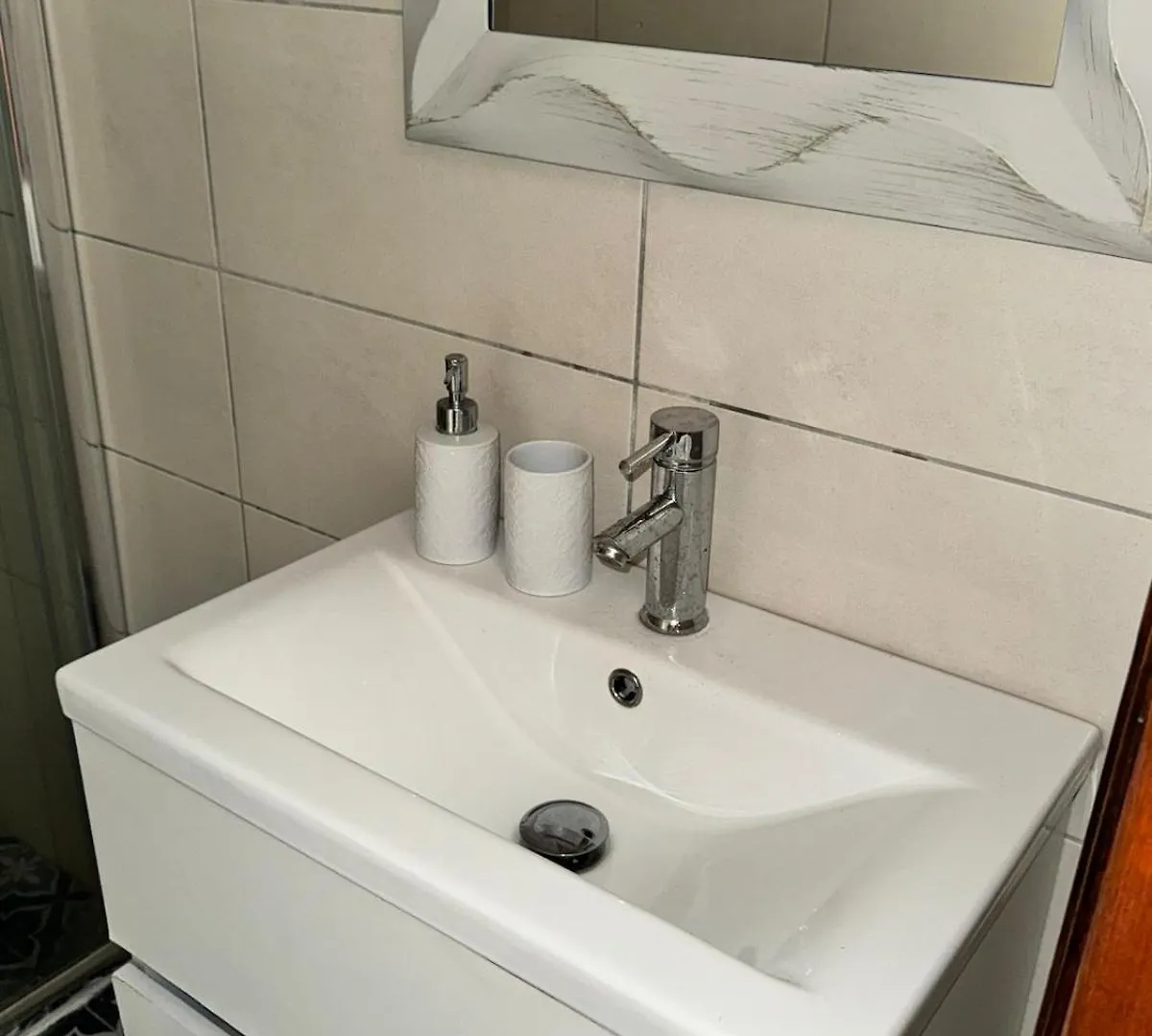Stay At Nikiti - Apartment 2